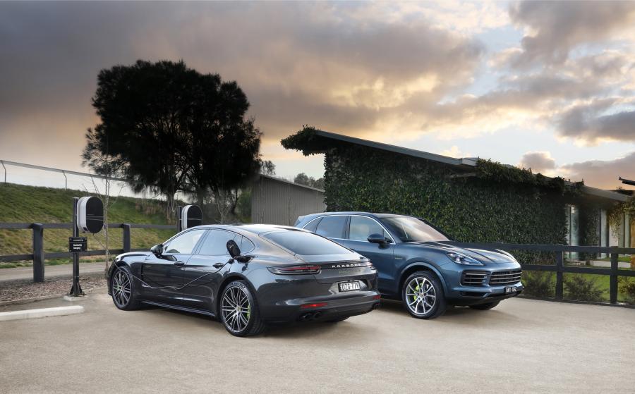  Porsche Cayenne E-Hybrid (PO536) 2018 года  (AU) (фото 12 из 12)